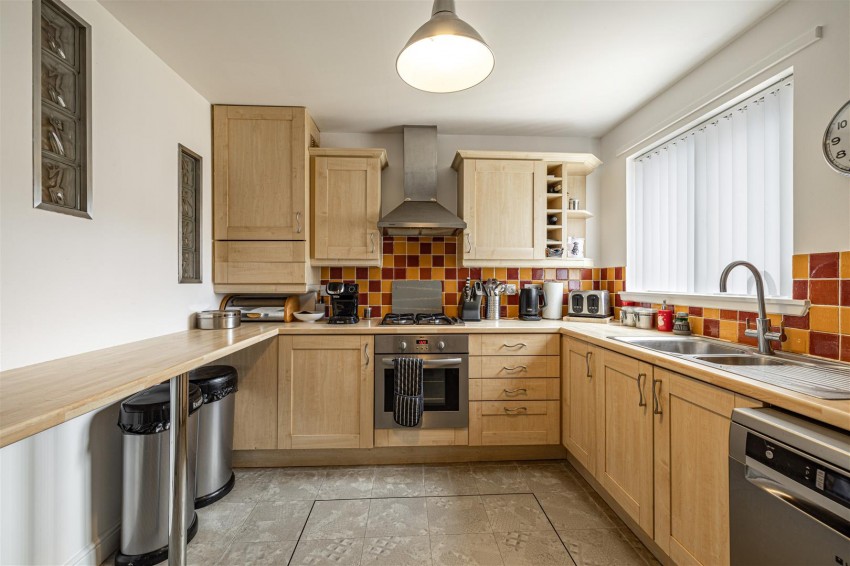 Images for 8 Tweedbank Avenue, Tweedbank, Galashiels