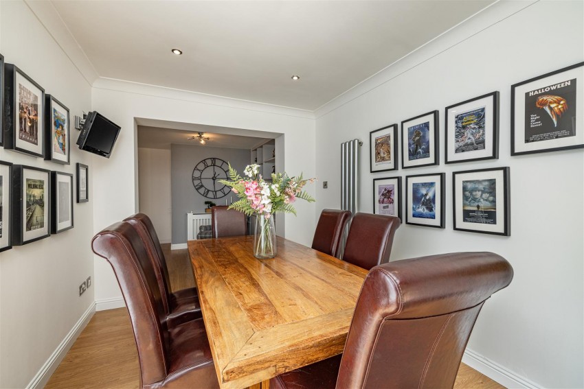 Images for 8 Tweedbank Avenue, Tweedbank, Galashiels