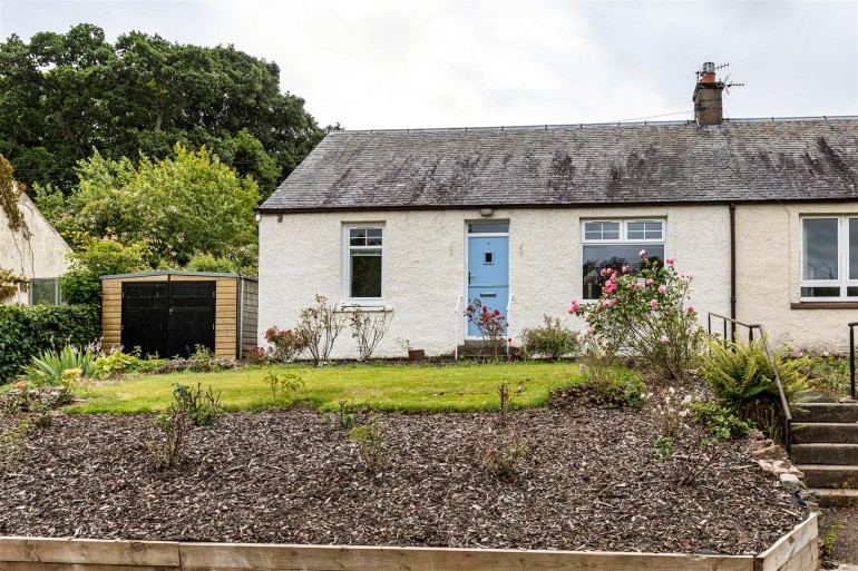 Dean Cottages, Newstead, Melrose