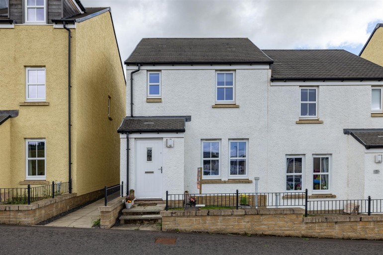 31 Knoll Park, Galashiels