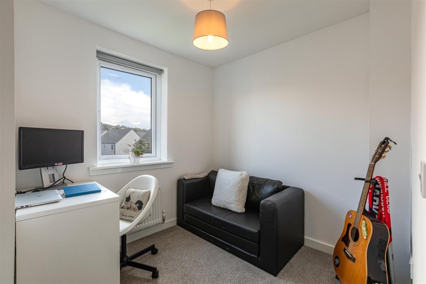 Images for 31 Knoll Park, Galashiels