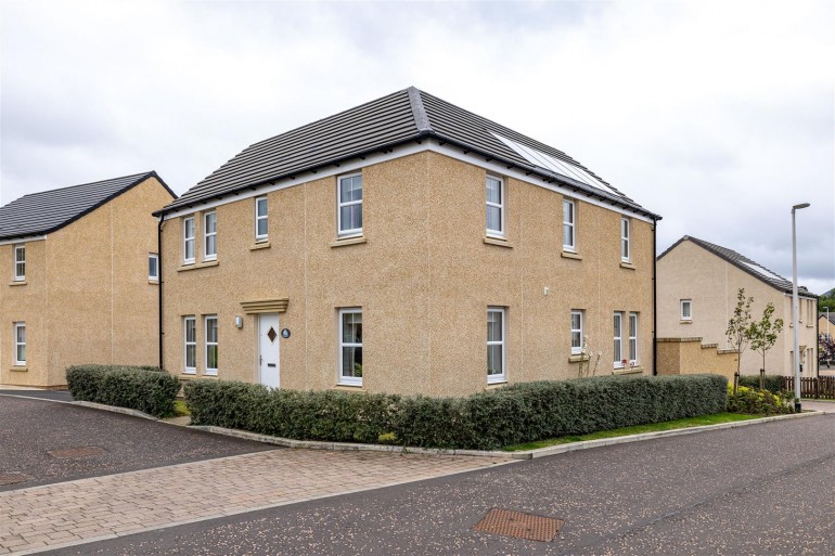 14 Knoll Park Place, Galashiels