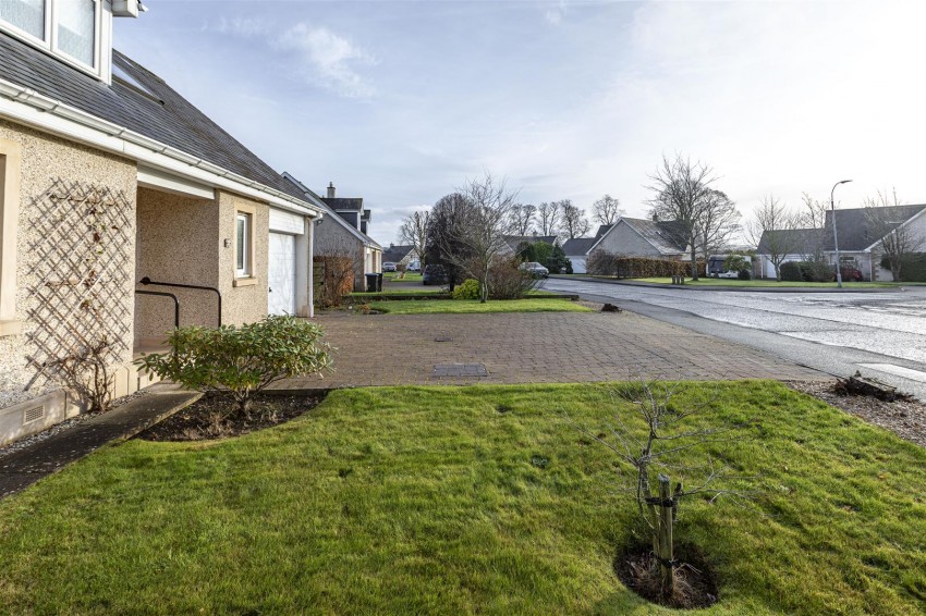 Images for 2 Broomlands, Kelso