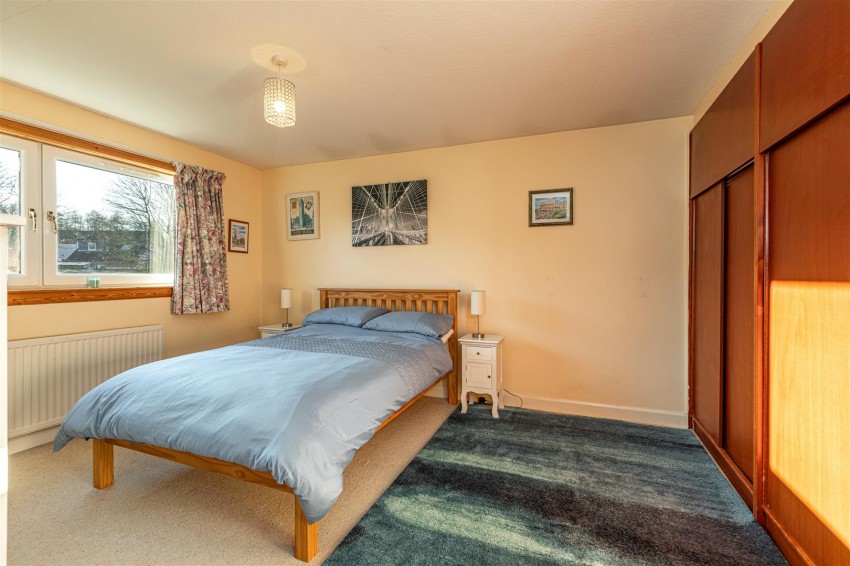 Images for 1 Lochend, Tweedbank