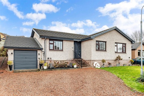 View Full Details for 2 Kingsknowe Gardens, Galashiels